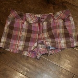 Pink plaid Aeropostale Shorts Size 3/4